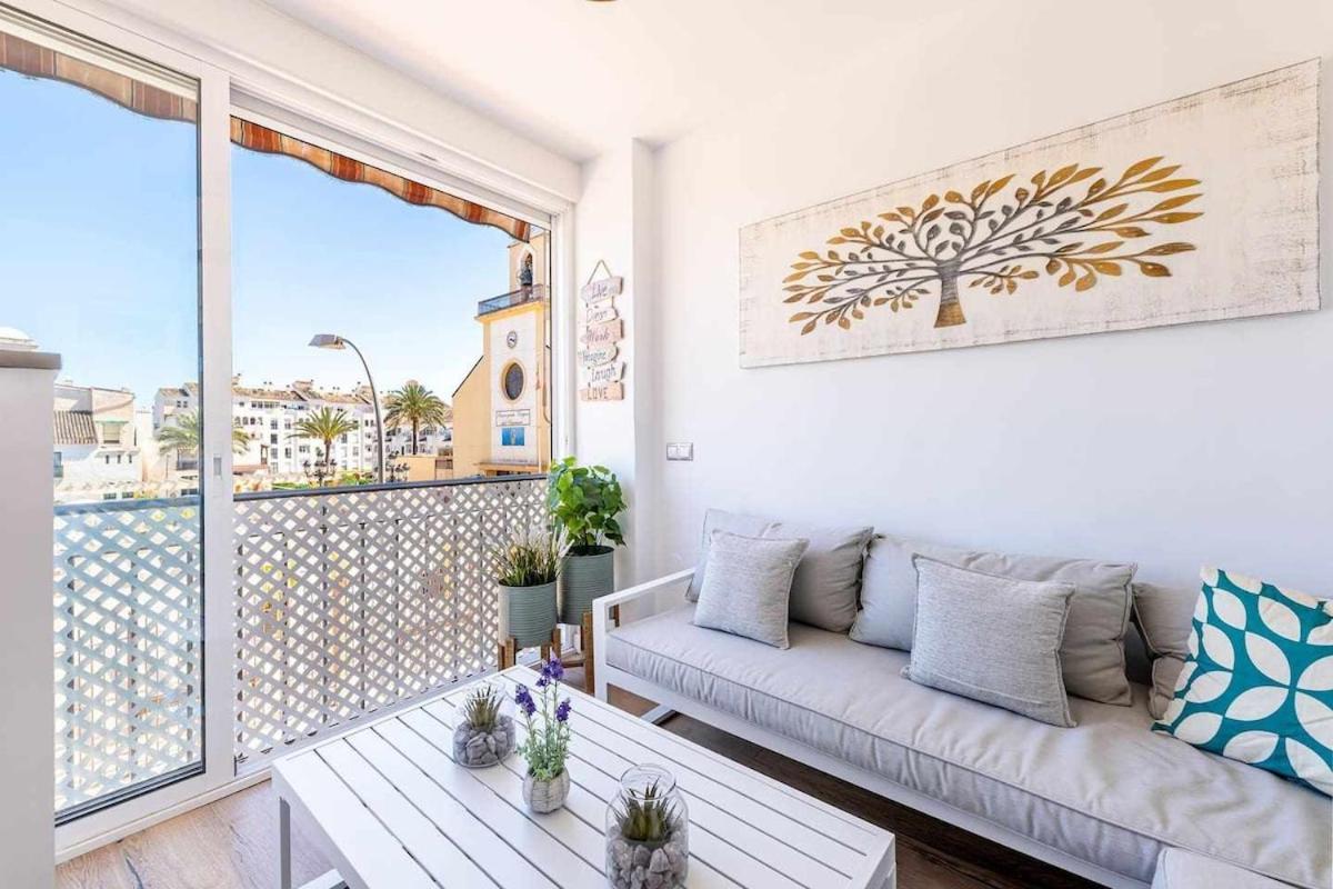 797 Holiday Rentals - Lujoso Apartamento En Arroyo Con Piscina 베날마데나코스타 외부 사진